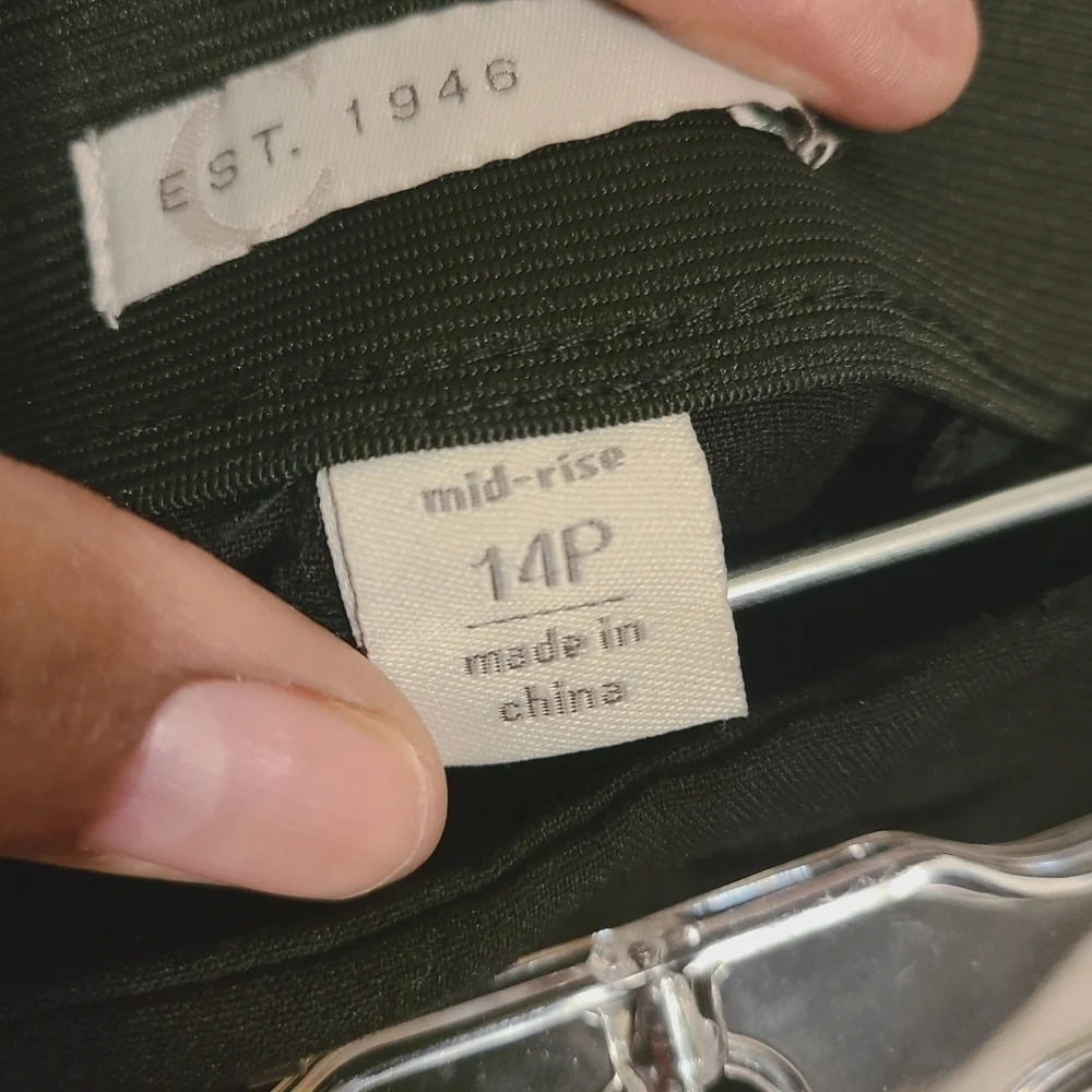 C Est. 1946 | Women's Classic Black Slacks or Pants (Size 14 Petite)
